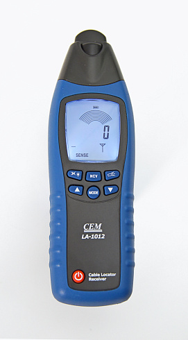 LA-1012 Детектор скрытой проводки и коммуникаций